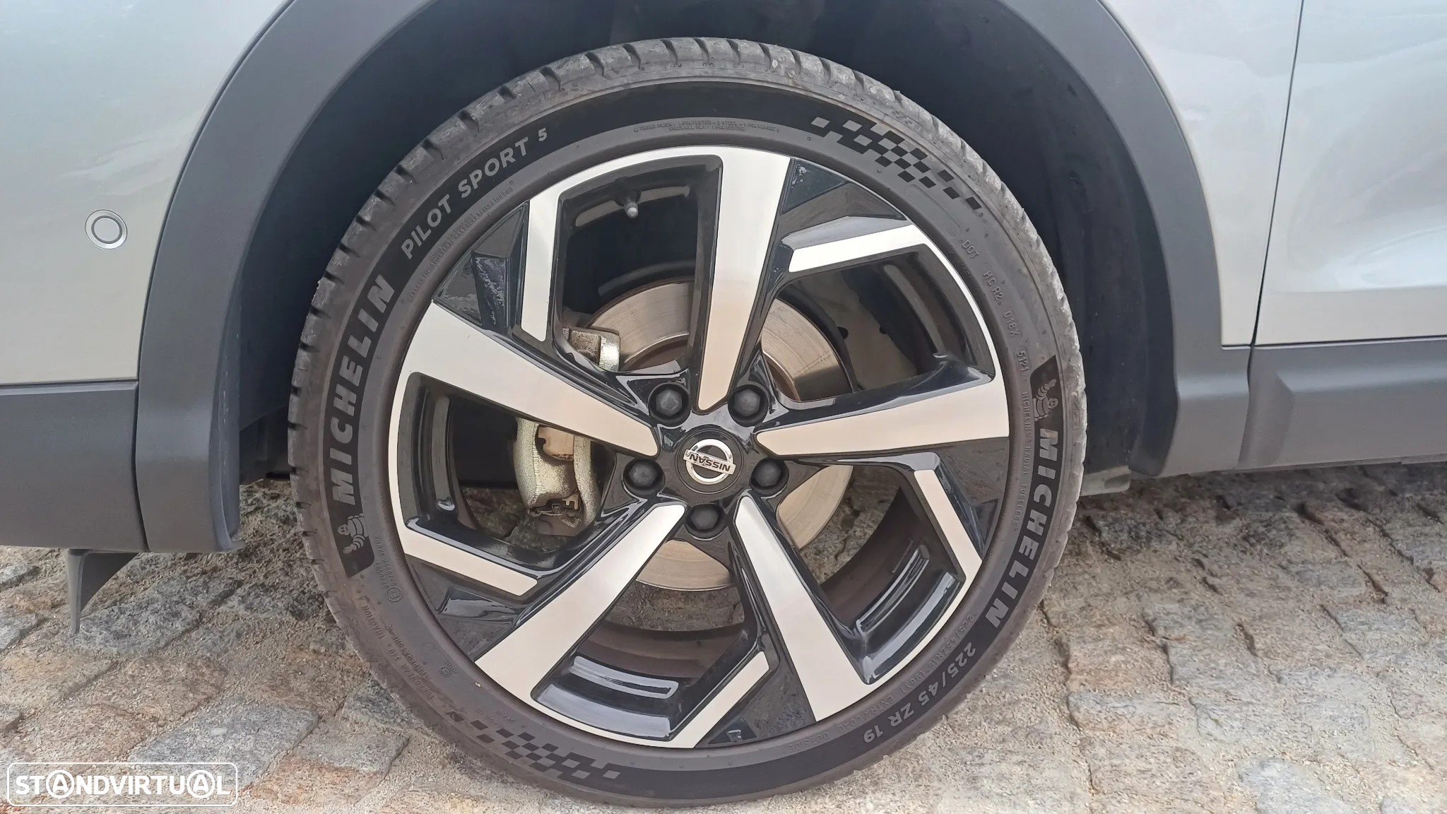 Nissan Qashqai 1.6 dCi Tekna Premium - 4