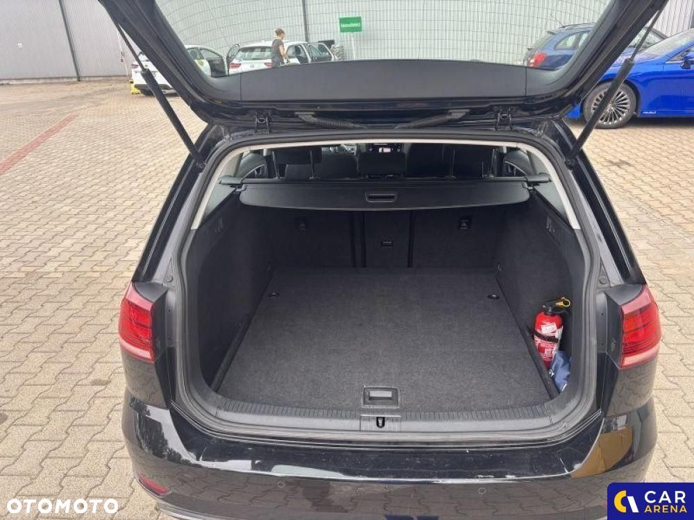 Volkswagen Golf - 19