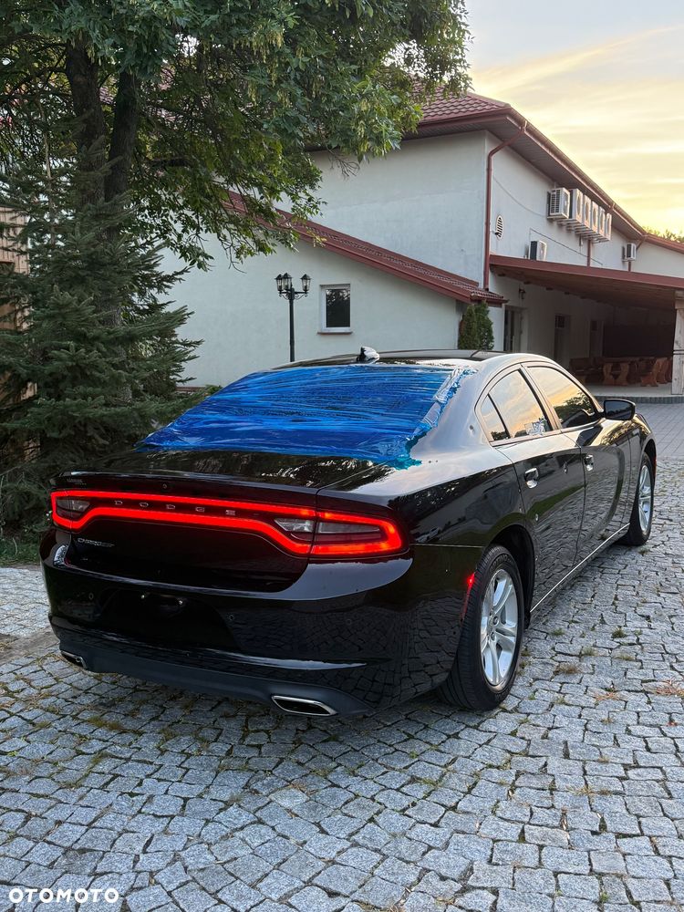 Dodge Charger - 4