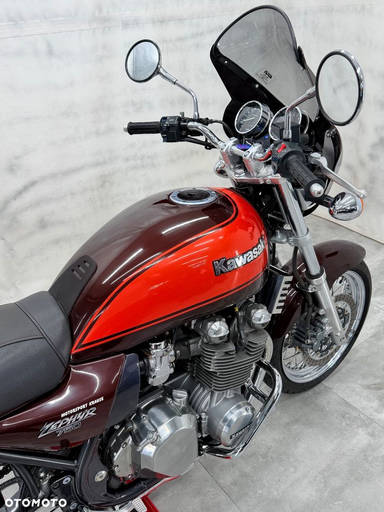 Kawasaki Zephyr - 19