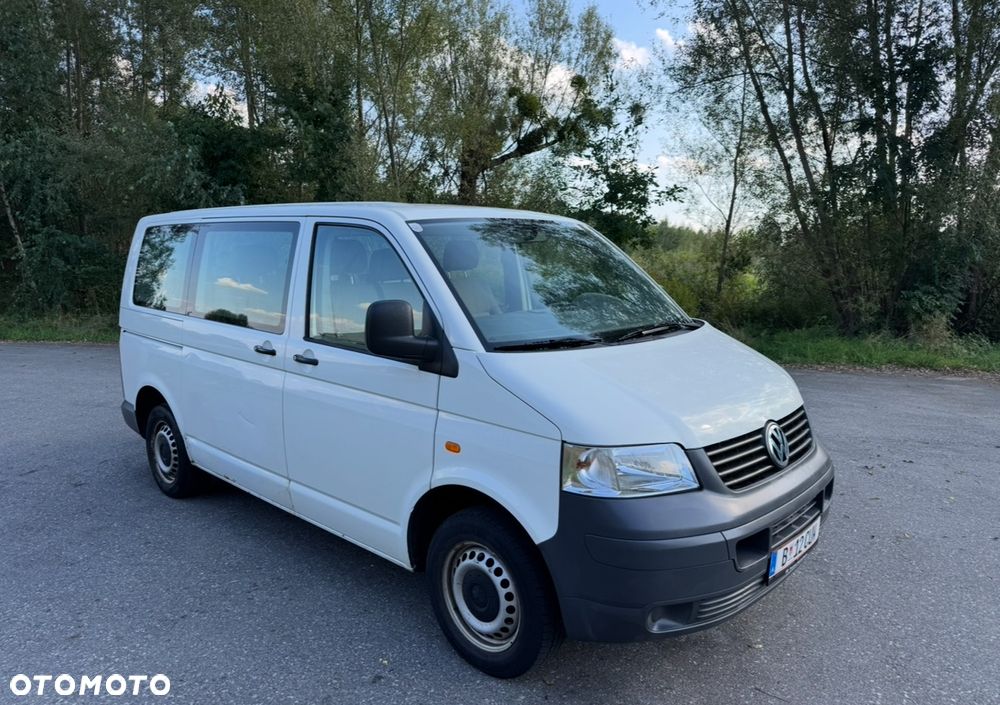 Volkswagen Transporter - 1