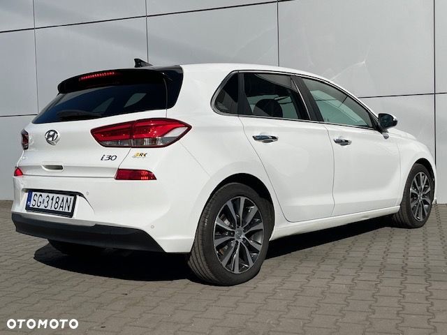 Hyundai i30 1.6 D Premiere Luxury - 7