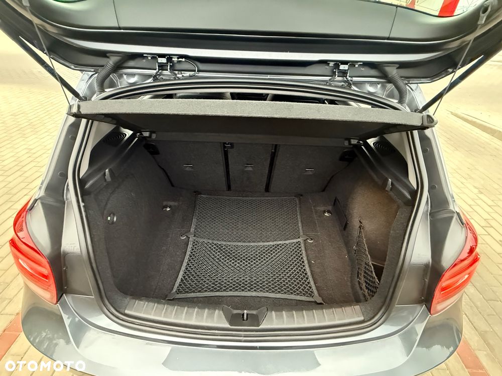 BMW Seria 1 120d xDrive - 28