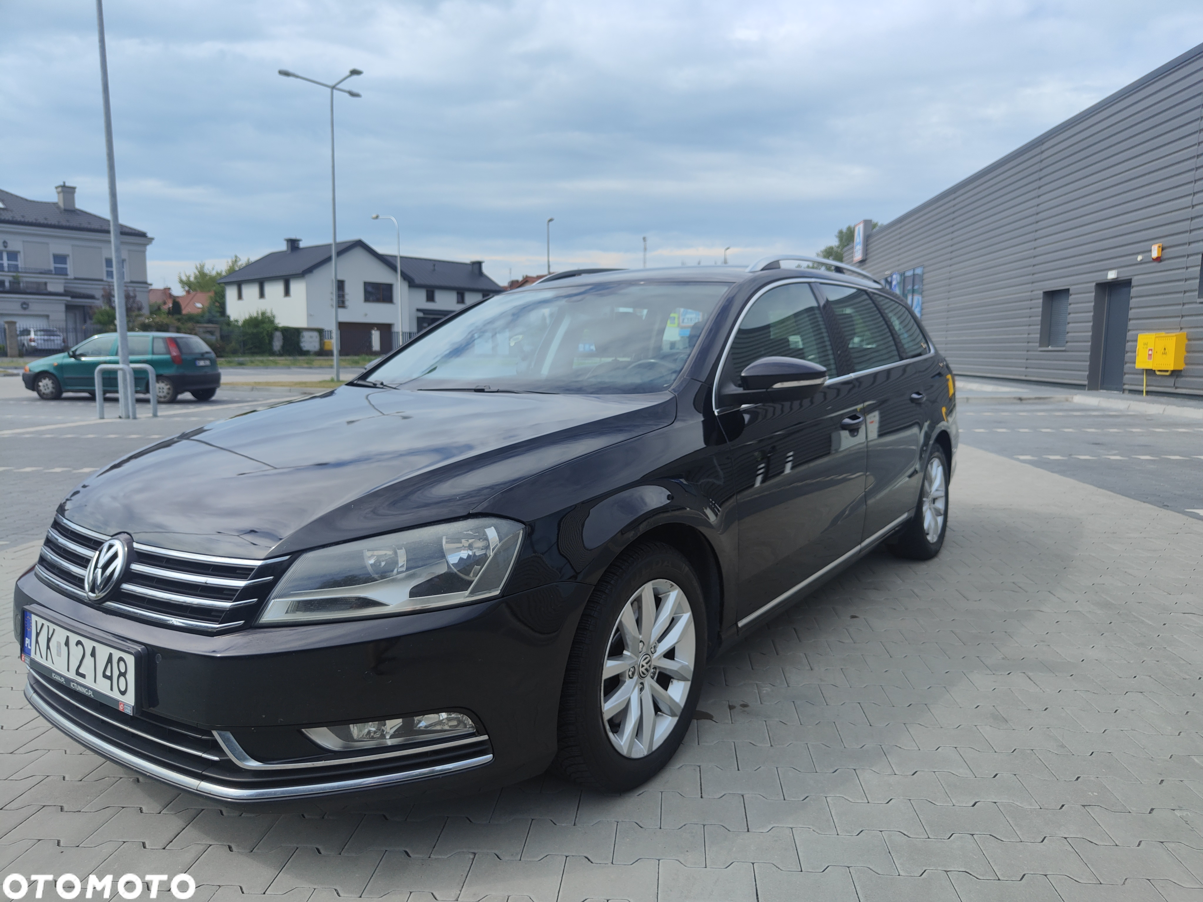 Volkswagen Passat Variant 2.0 Blue TDI SCR Highline - 3