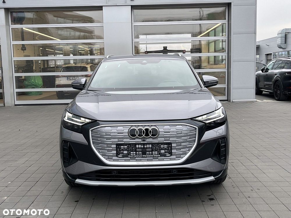 Audi Q4 e-tron - 13