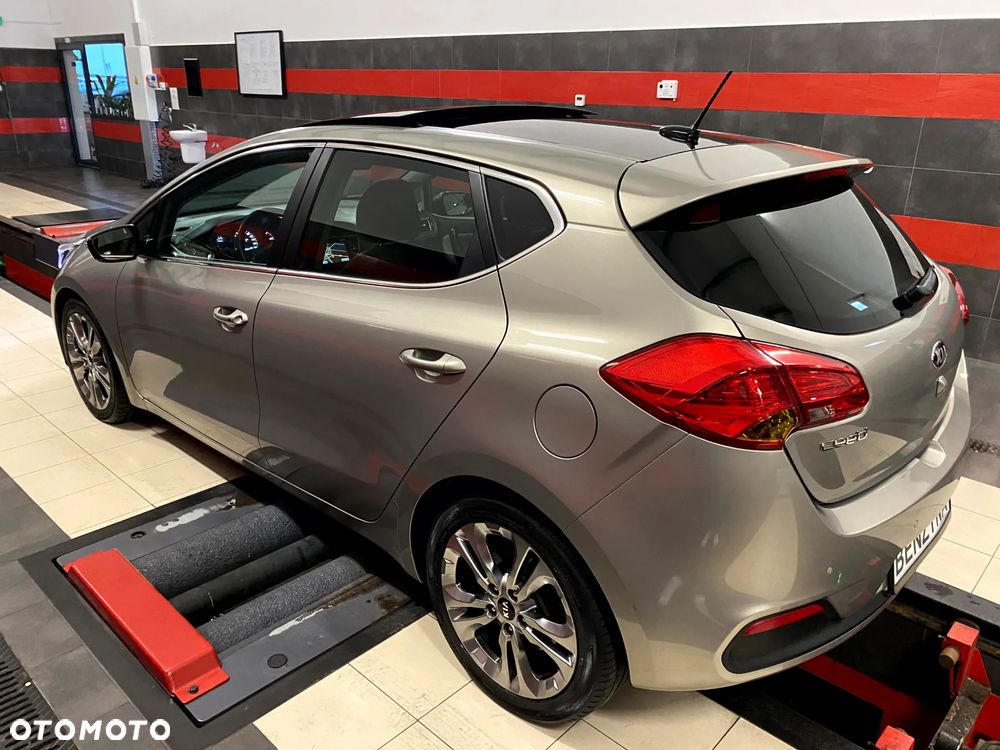 Kia Ceed 1.6 GDI ISG Vision - 8