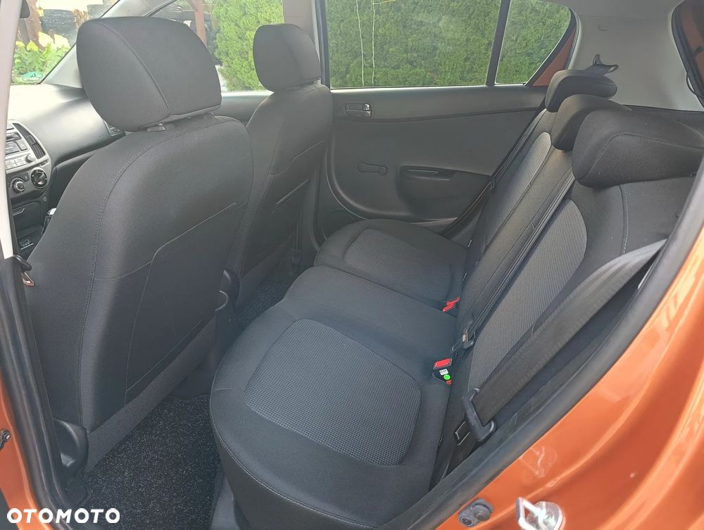 Hyundai i20 1.2 Trend - 28