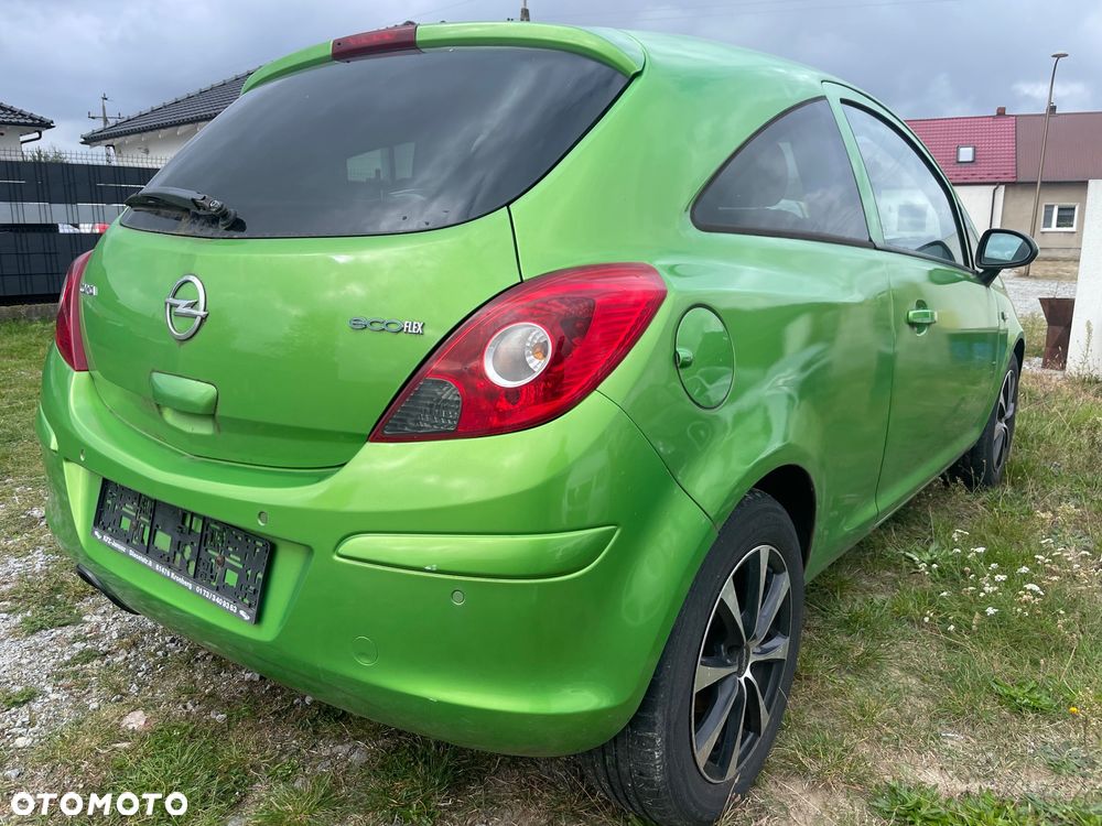 Opel Corsa 1.2 16V Navi - 2