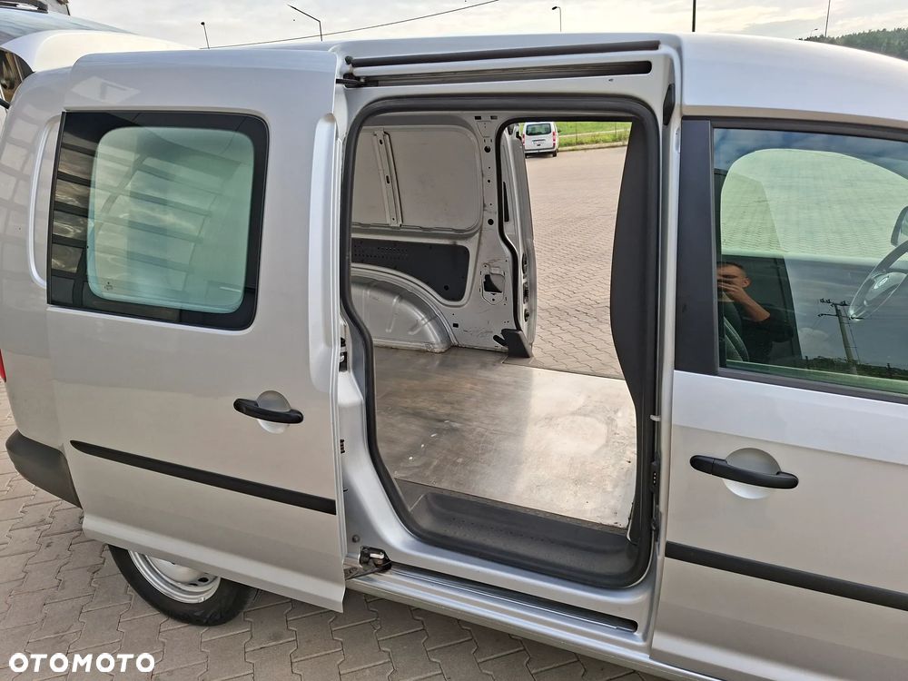 Volkswagen Caddy - 16