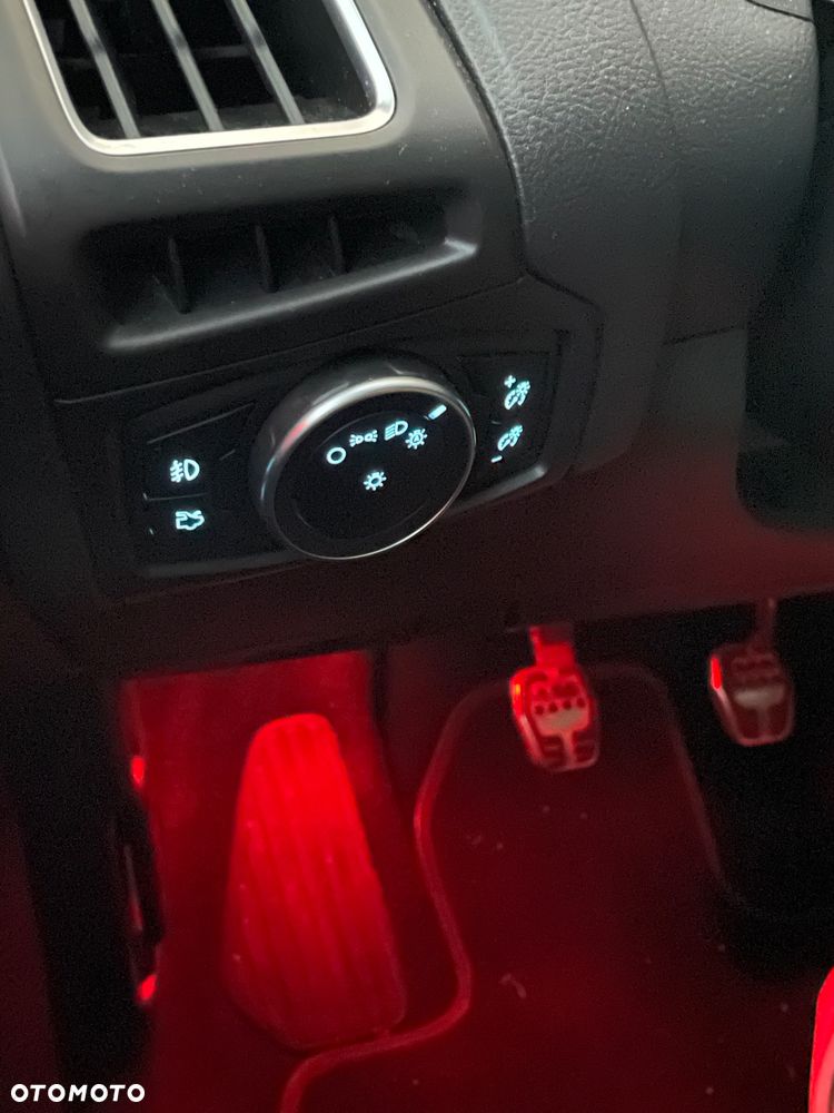 Ford Focus 2.3 EcoBoost RS - 26