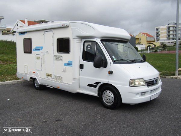 CI International Elliot Cama francesa e duche separado - 17