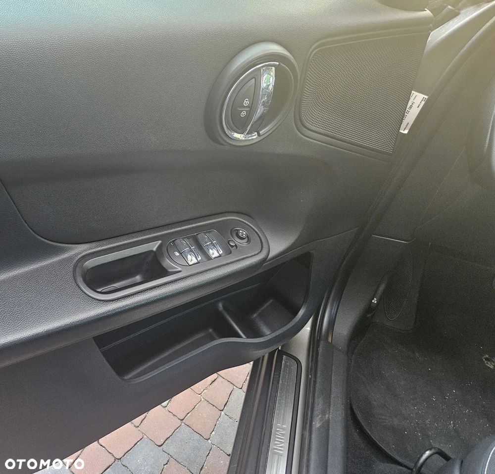 MINI Countryman Cooper D ALL4 - 19