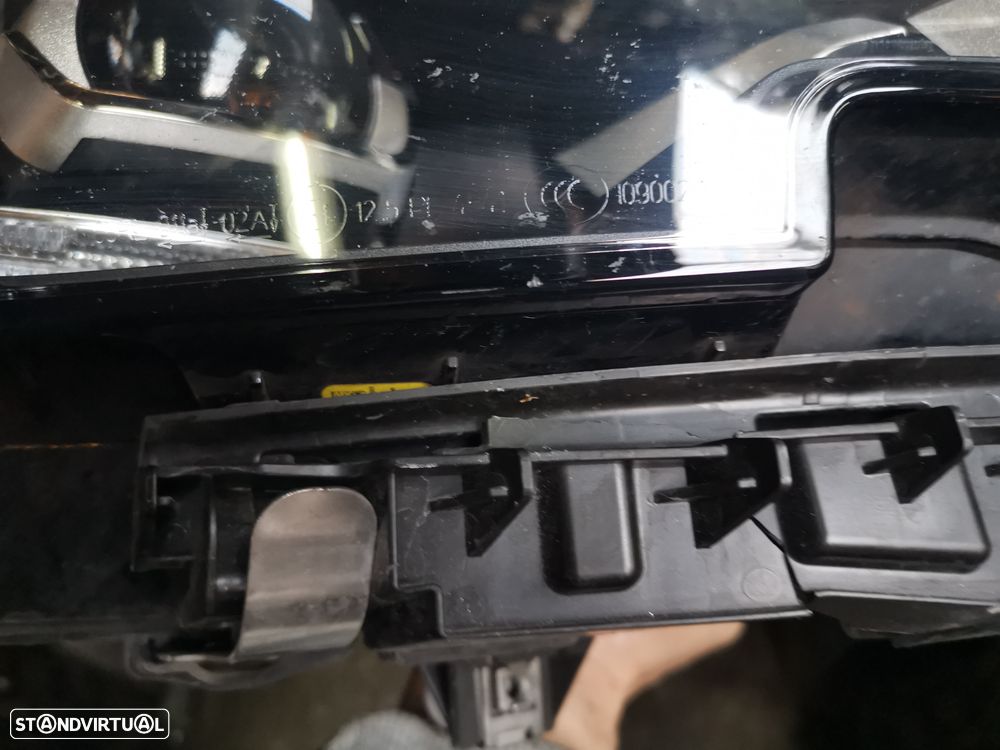 BMW 3 G20 / G21 FAROL LED DIREITO - FF473 - 9