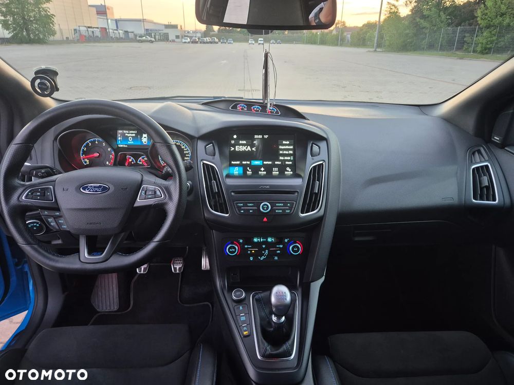 Ford Focus - 20
