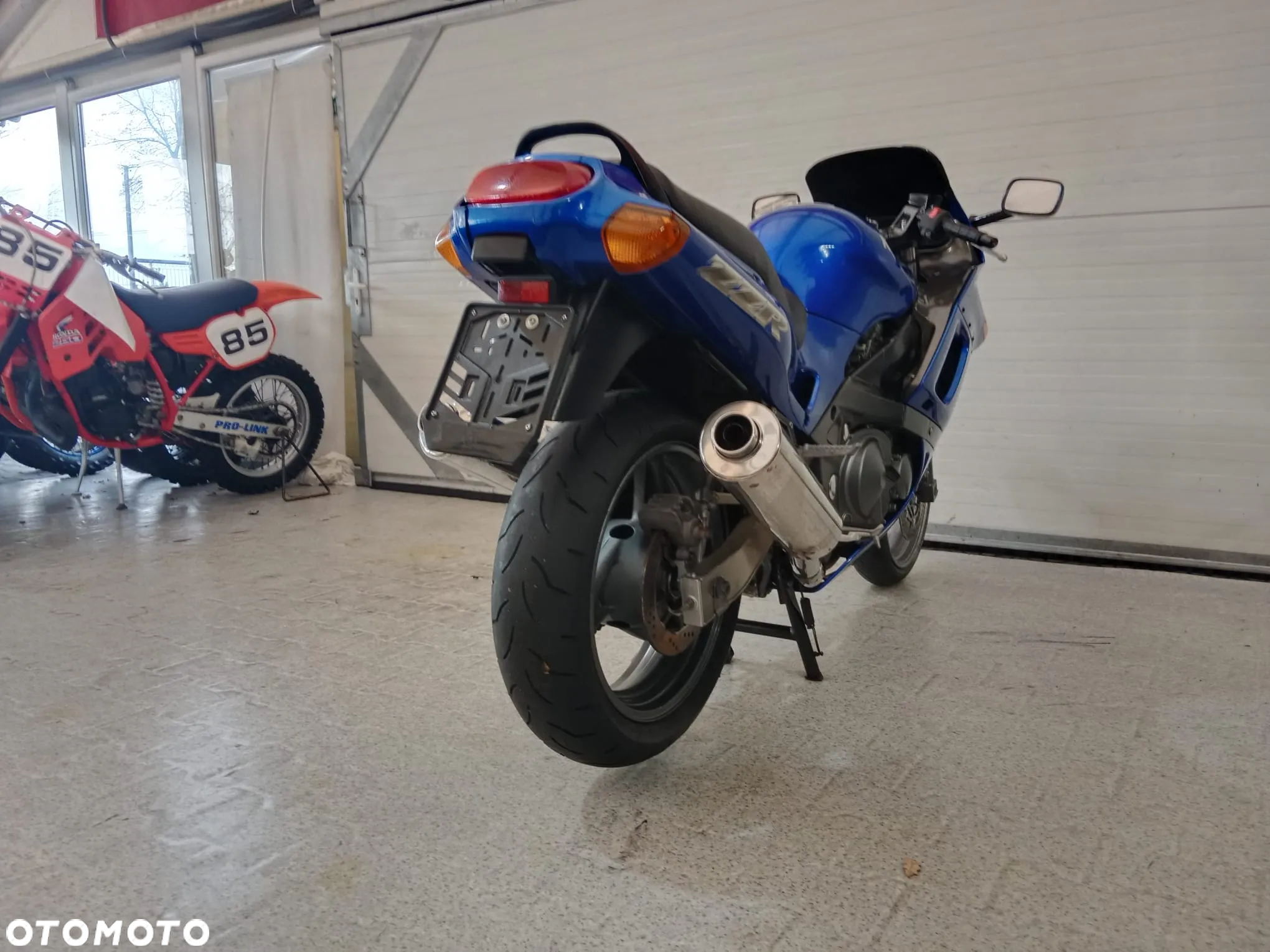 Kawasaki ZX - 16