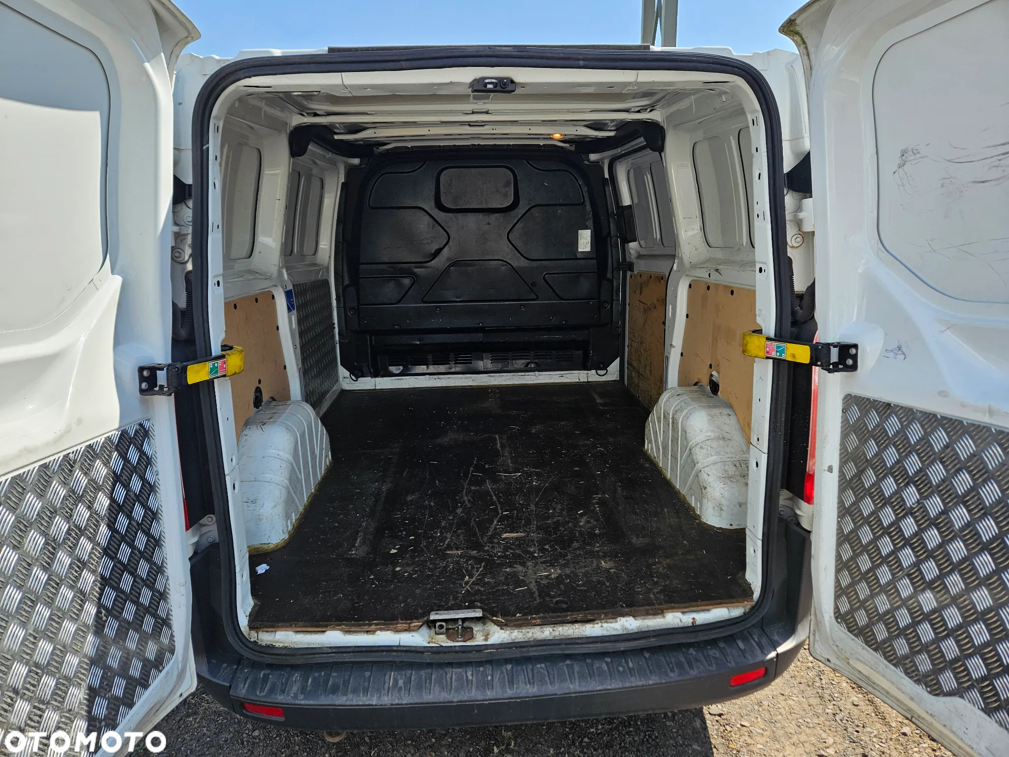 Ford Transit Custom - 14