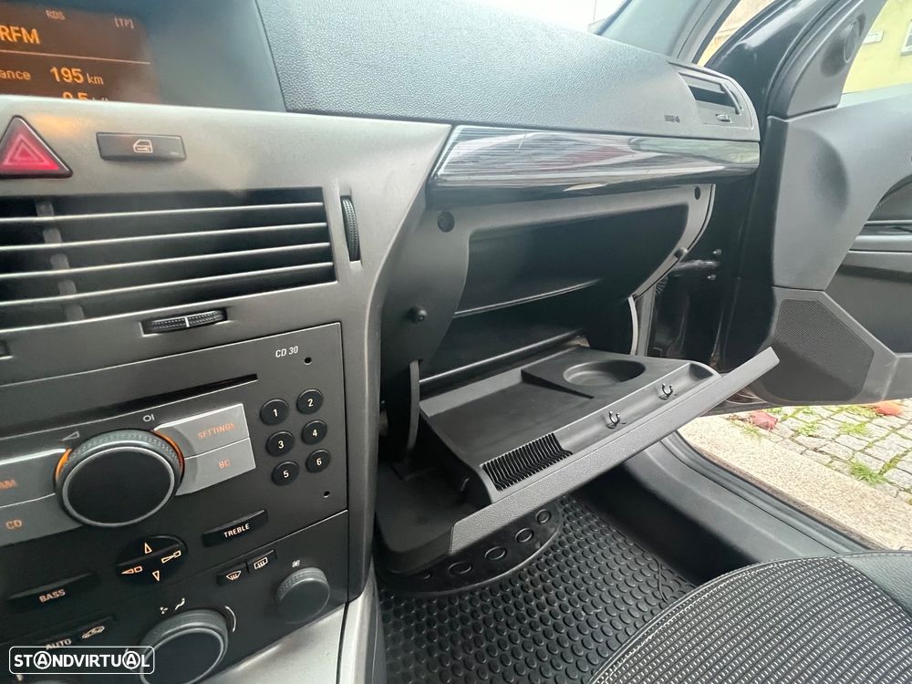 Opel Astra 1.7 CDTI Cosmo - 16