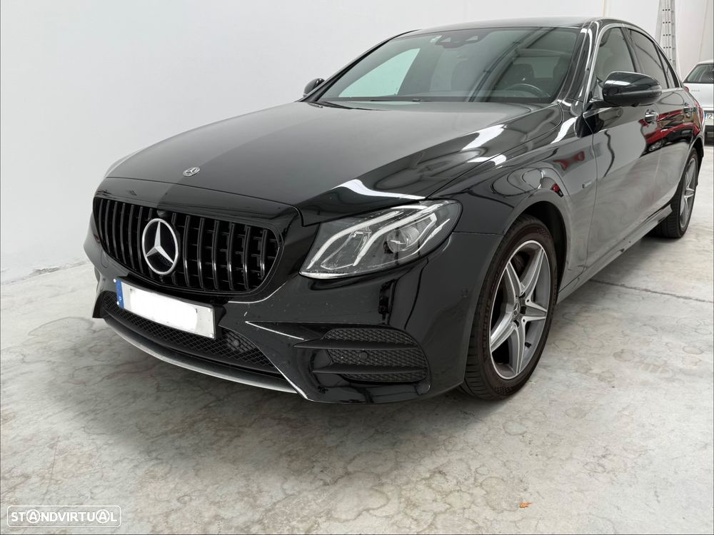 Mercedes-Benz E 300 de AMG Line - 38
