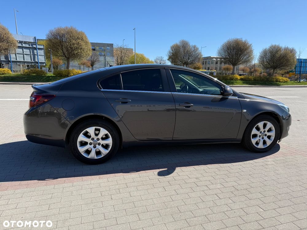 Opel Insignia 1.6 SIDI Turbo - 2