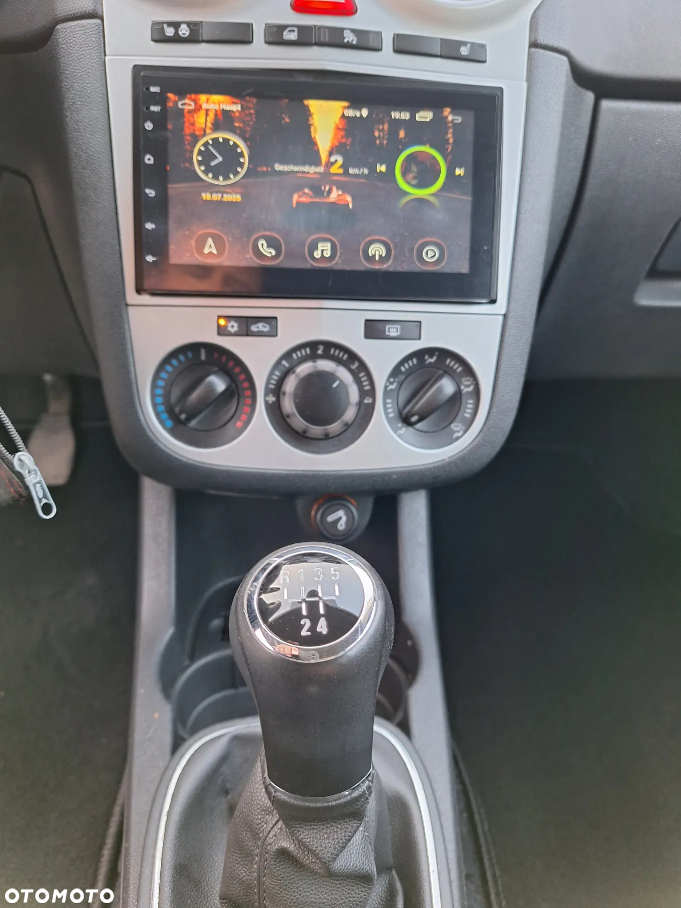 Opel Corsa 1.4 16V 150 Jahre - 14