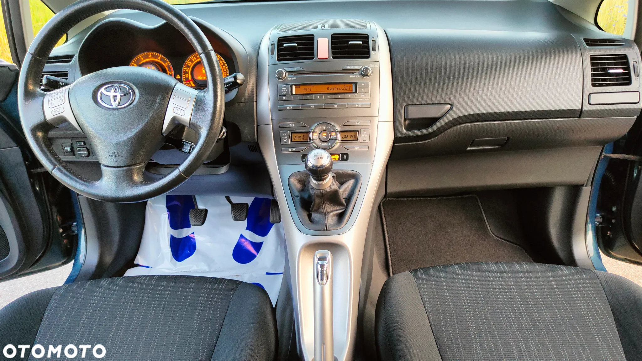 Toyota Auris 1.6 VVT-i Premium - 17