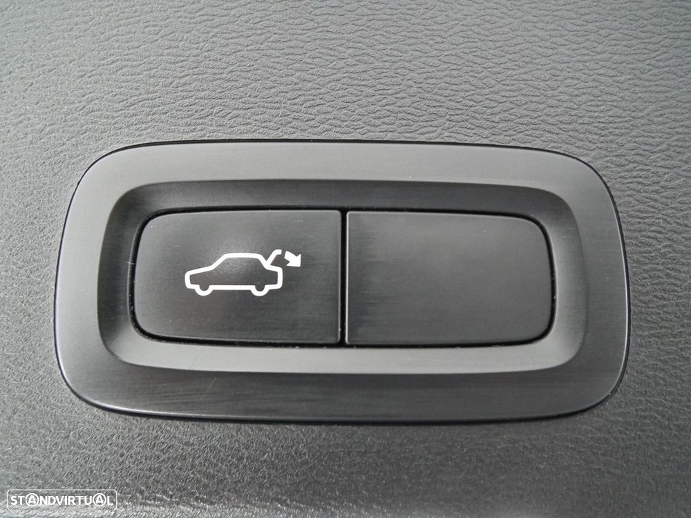 Volvo XC 40 2.0 D3 R-Design - 18