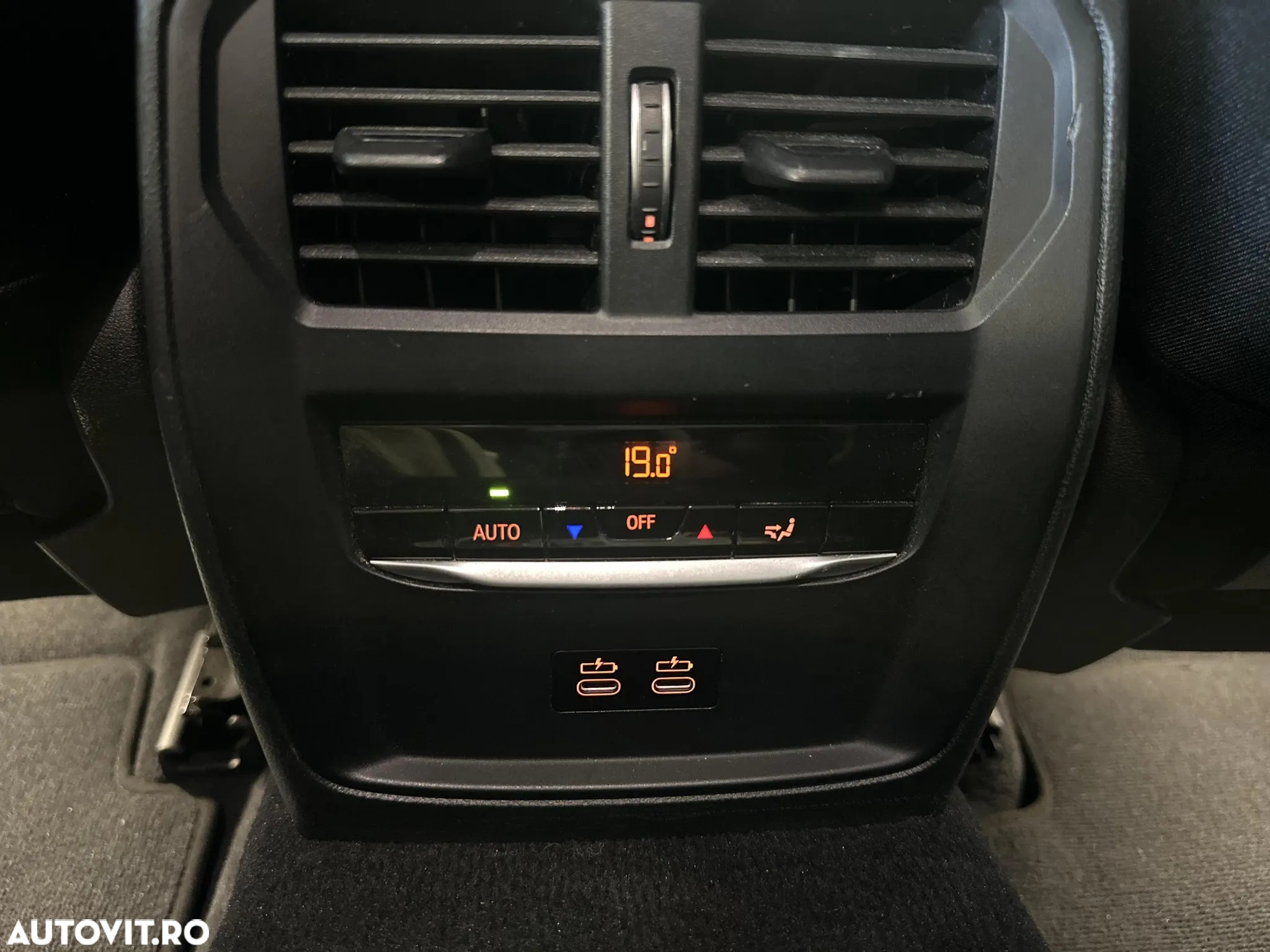 BMW Seria 3 320d Touring xDrive Aut. - 23