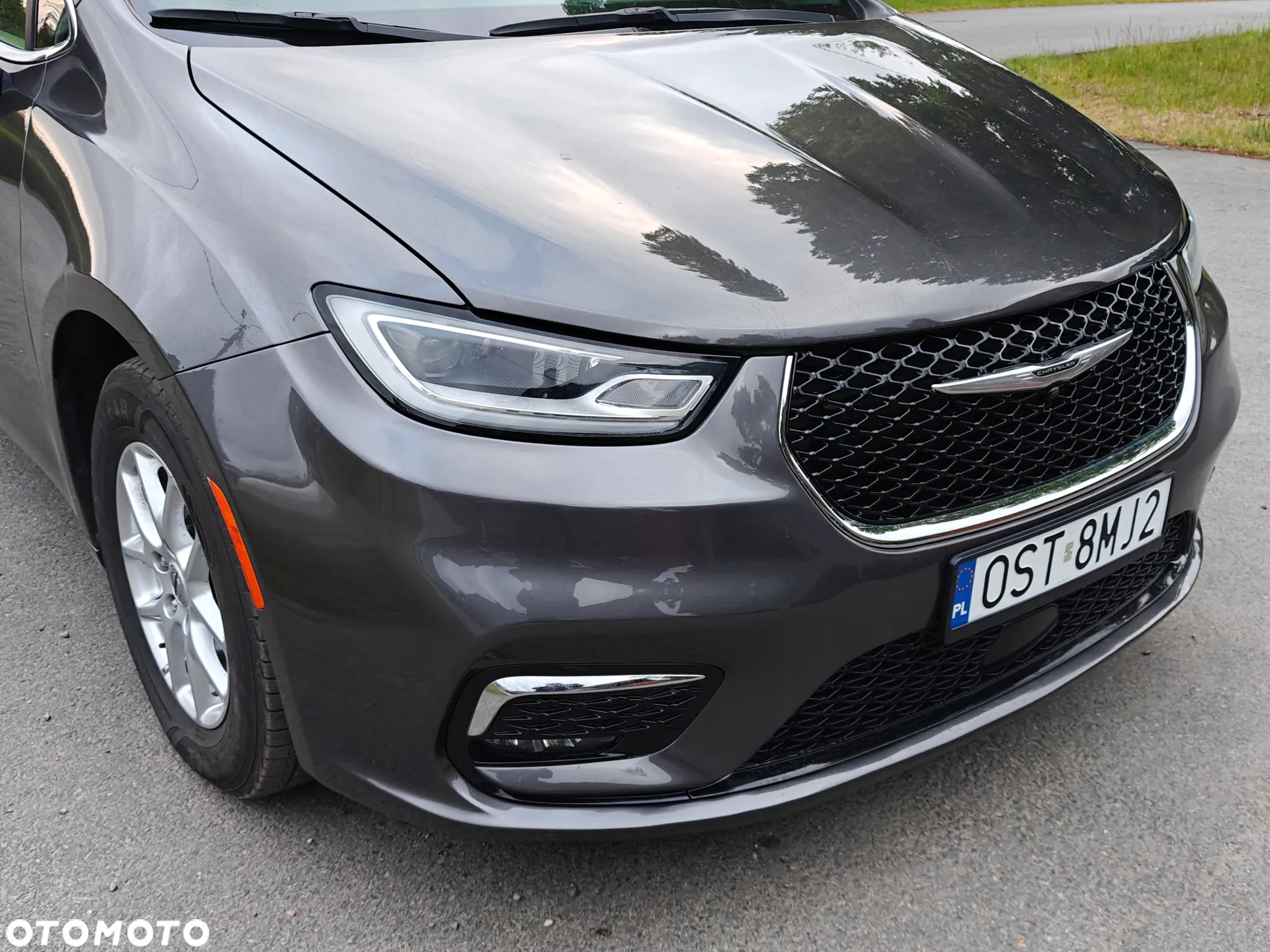 Chrysler Pacifica - 5