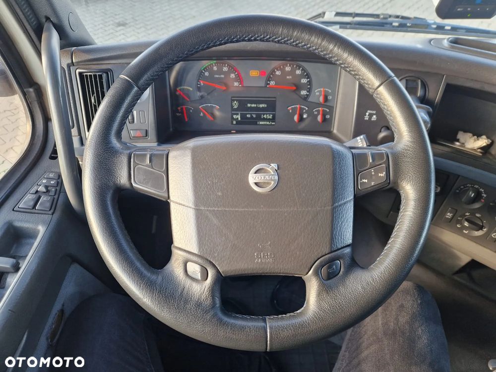 Volvo Rama Odnowiona, Opony 10 mm bieżnika MEGA - 13