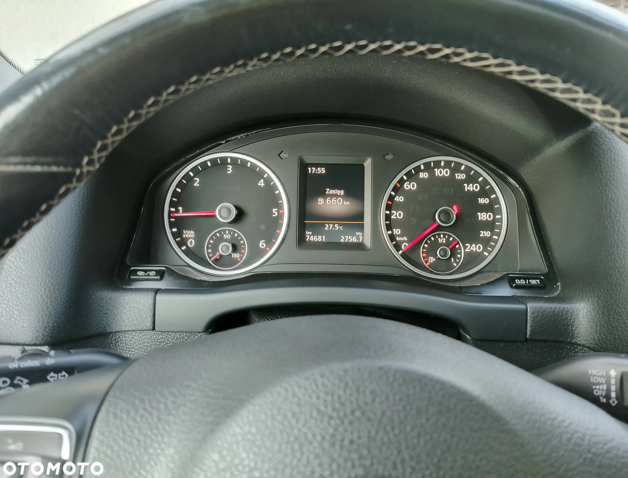 Volkswagen Tiguan 2.0 TDI DPF BlueMotion Technology Cup Sport & Style - 12