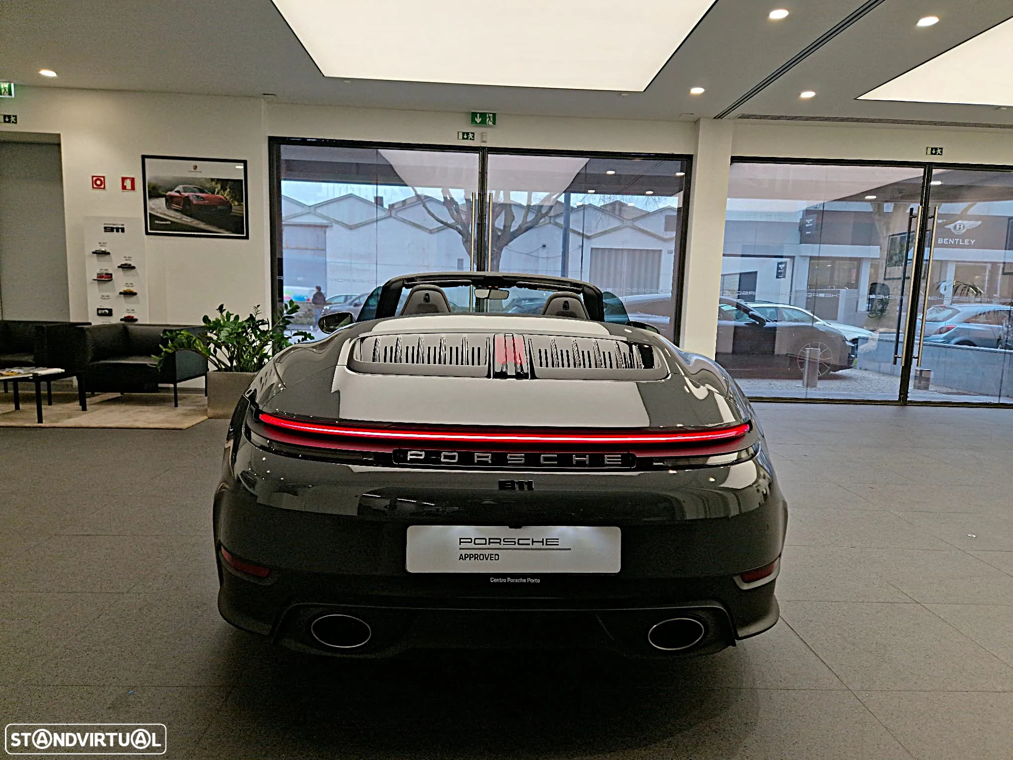 Porsche 911 (992) Carrera - 20