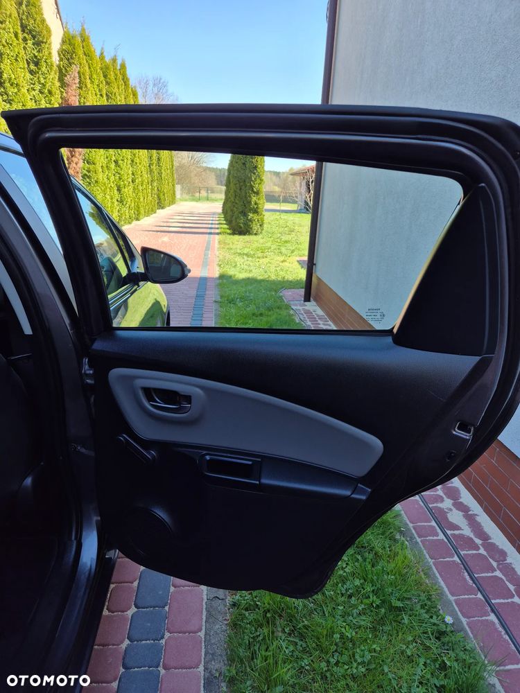 Toyota Yaris 1.0 Active - 23