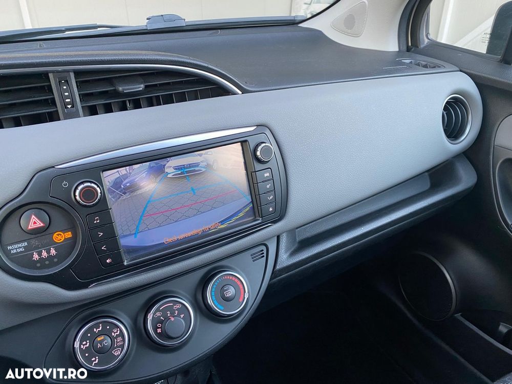 Toyota Yaris 1.3 Terra Plus - 15