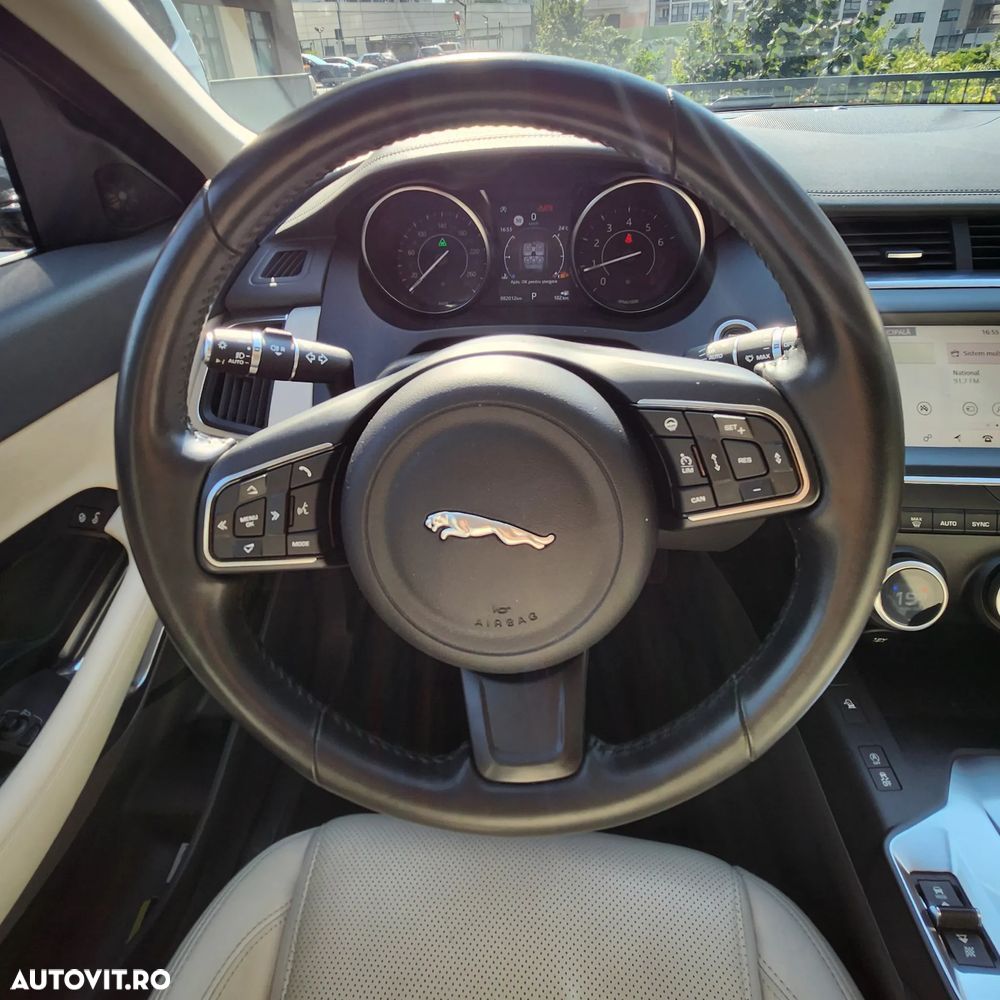 Jaguar E-Pace P200 AWD S - 2