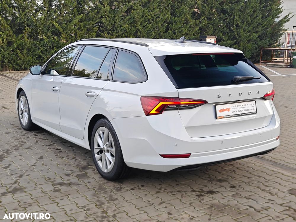 Skoda Octavia 2.0 TDI DSG Sportline - 3