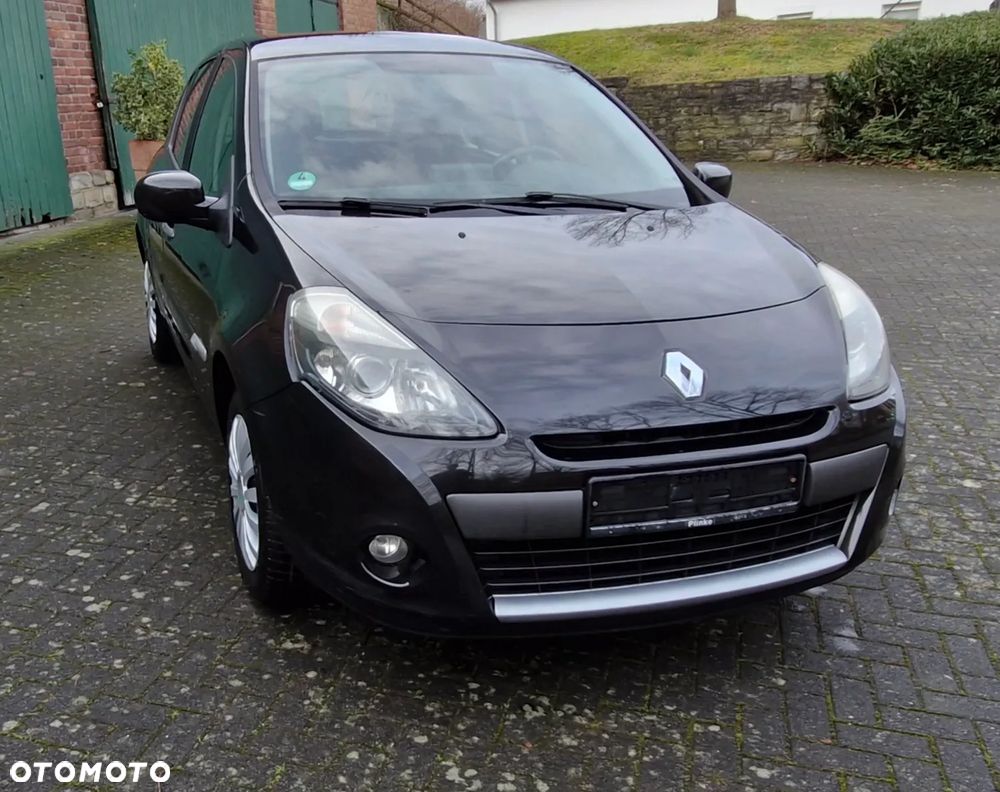 Renault Clio - 1