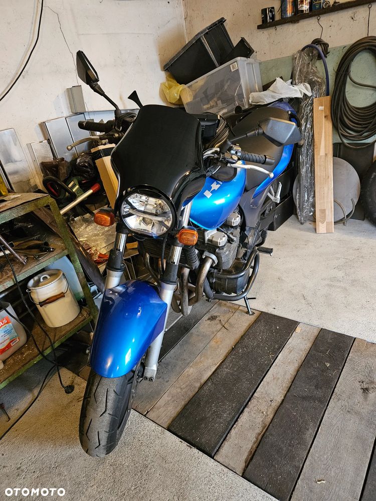 Kawasaki ZR - 6
