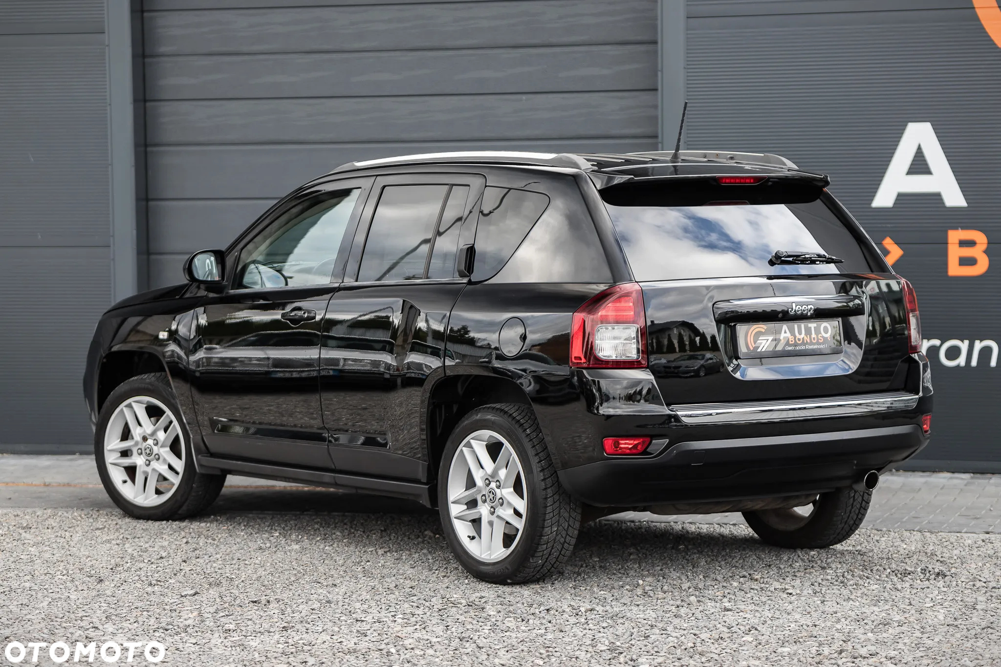 Jeep Compass - 11