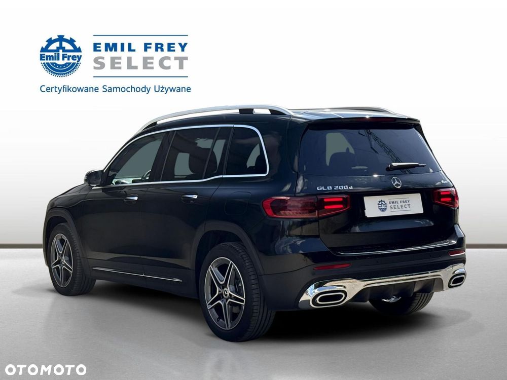 Mercedes-Benz GLB - 4