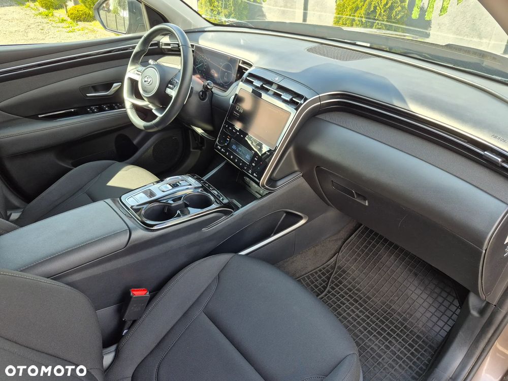 Hyundai Tucson 1.6 T-GDi HEV Platinum 2WD - 17