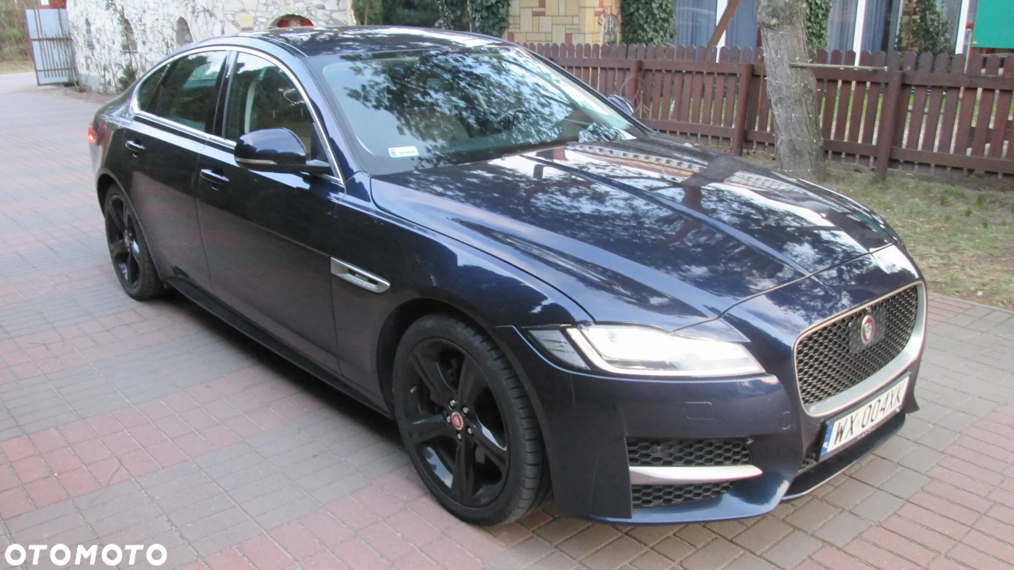 Jaguar XF 2.0 i4D R-Sport - 3