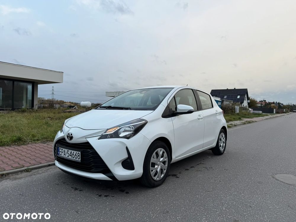 Toyota Yaris - 1