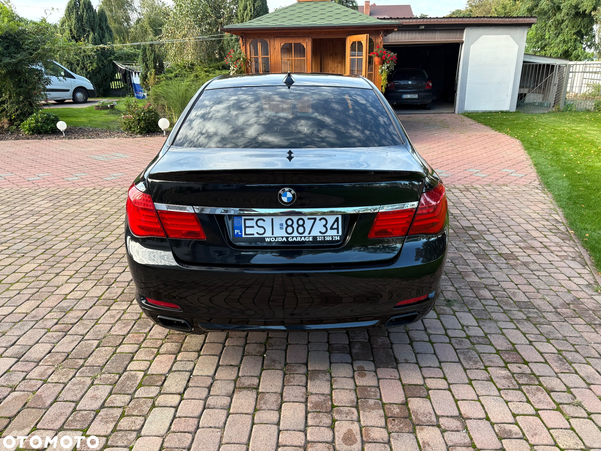 BMW Seria 7 750i L xDrive - 5