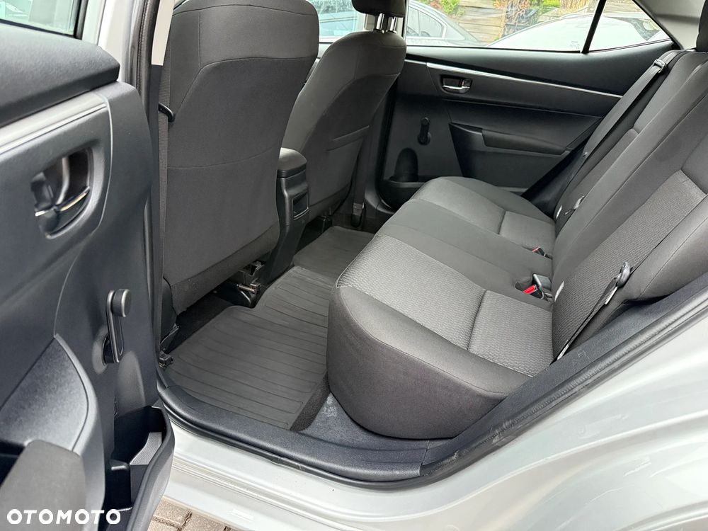 Toyota Corolla 1.33 Active EU6 - 11