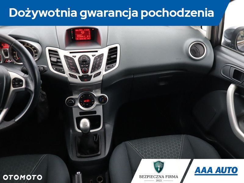 Ford Fiesta - 10