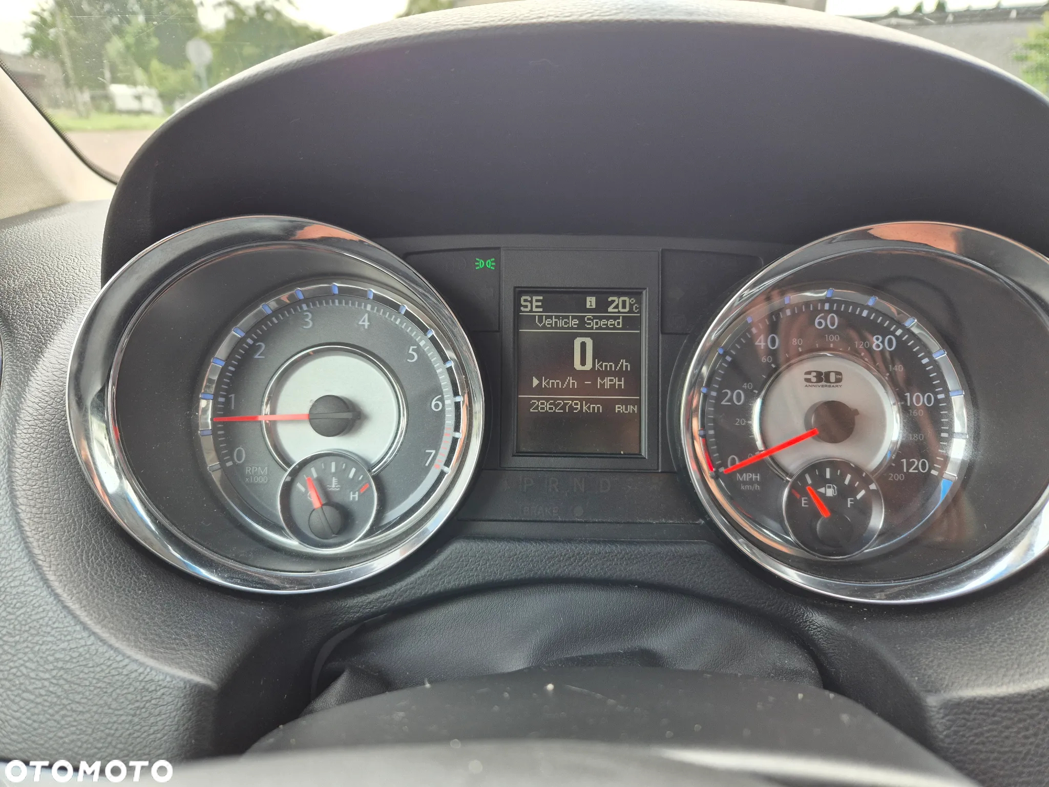 Chrysler Town & Country 3.6 Limited - 11
