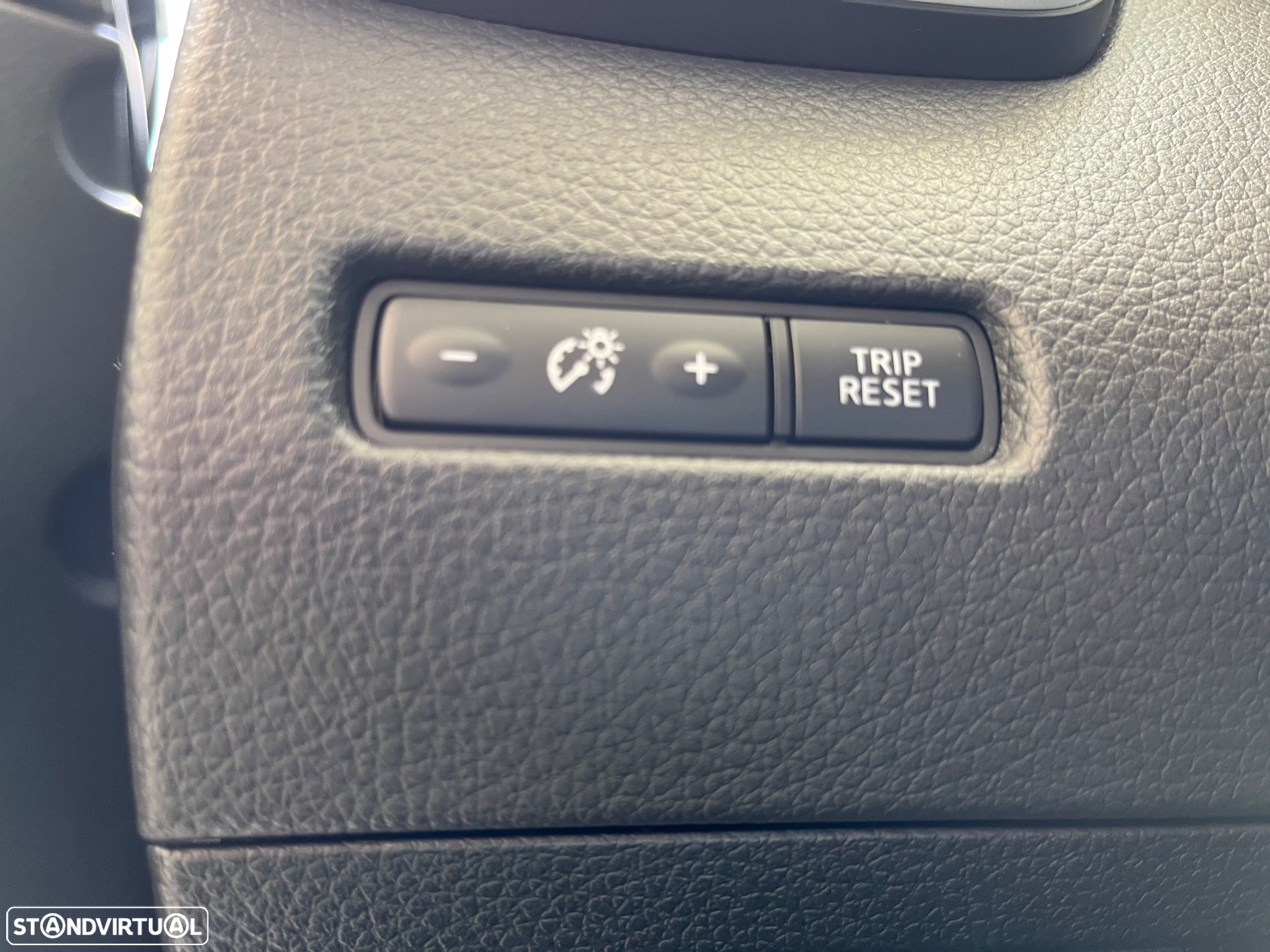 Nissan Qashqai 1.5 dCi N-Connecta 18 - 27