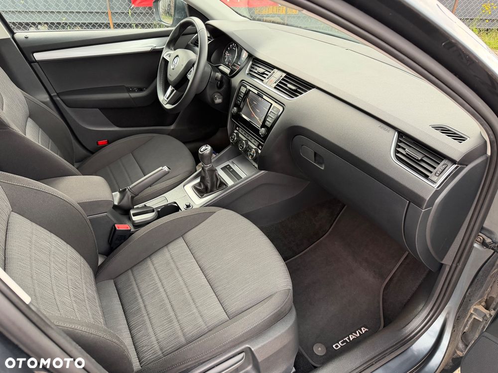Skoda Octavia - 8
