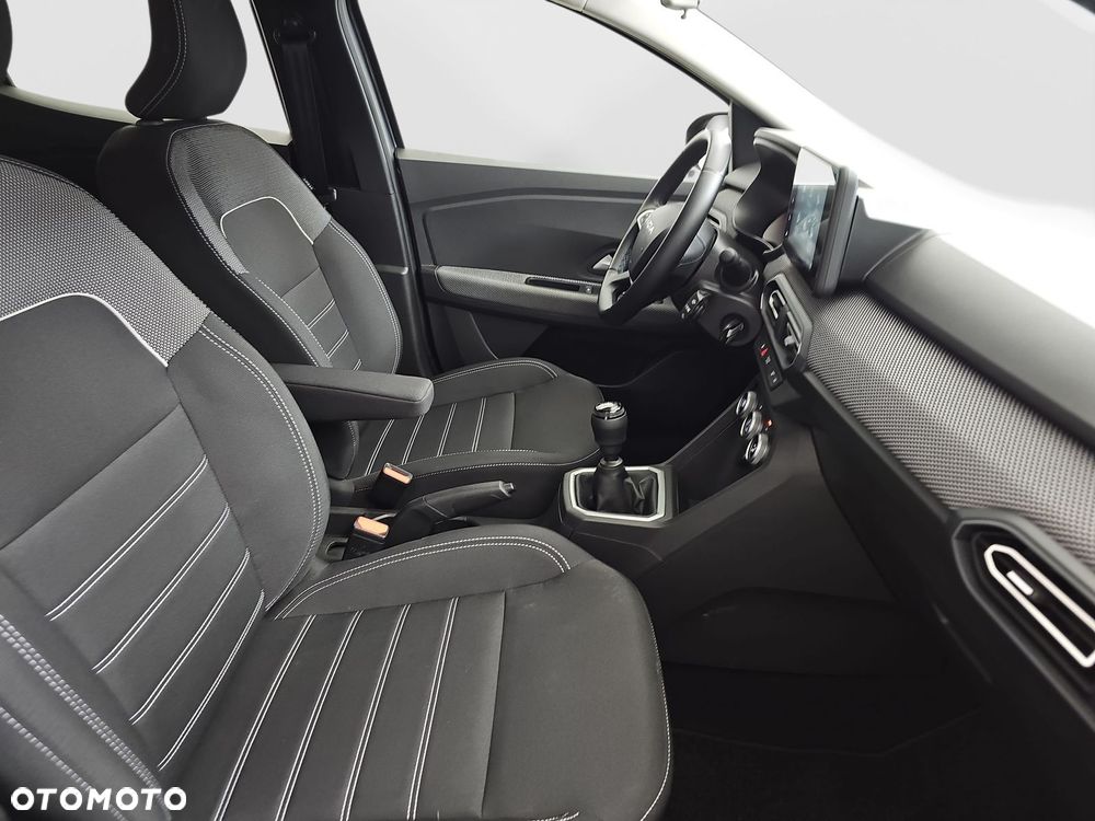 Dacia Sandero - 32