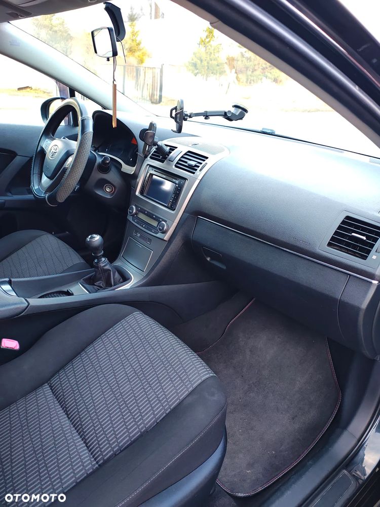 Toyota Avensis 2.0 D-4D 2010 - 7